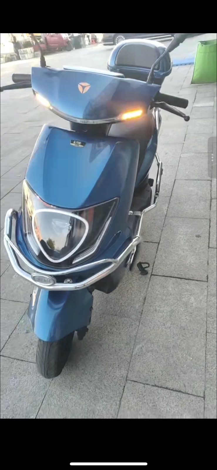 出售雅迪冠能电动车72V20电池能跑一百二十多里18000电话微信同步