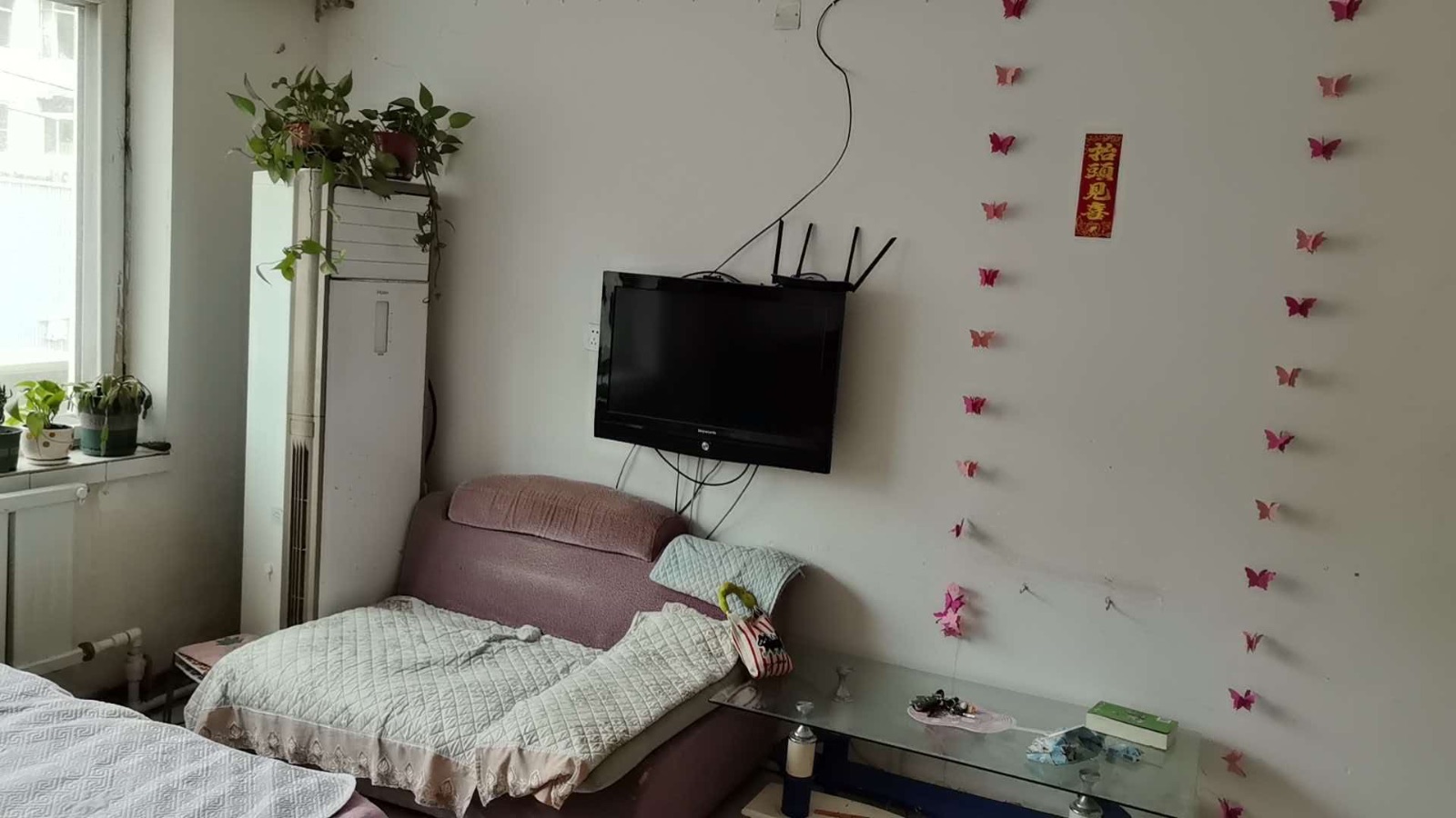 出租欧风内衣对面三楼,新装修暖气楼,中心街温州批发城地段之一,两室两厅,家电齐全
