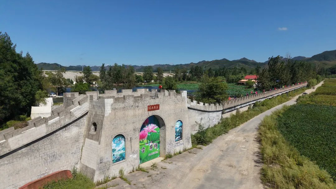 在玉泉山庄邂逅秋日山水田园