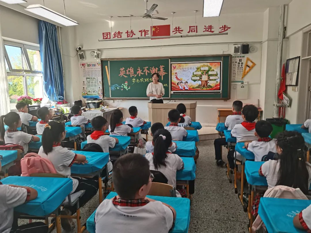 岫岩中小学迎来开学日